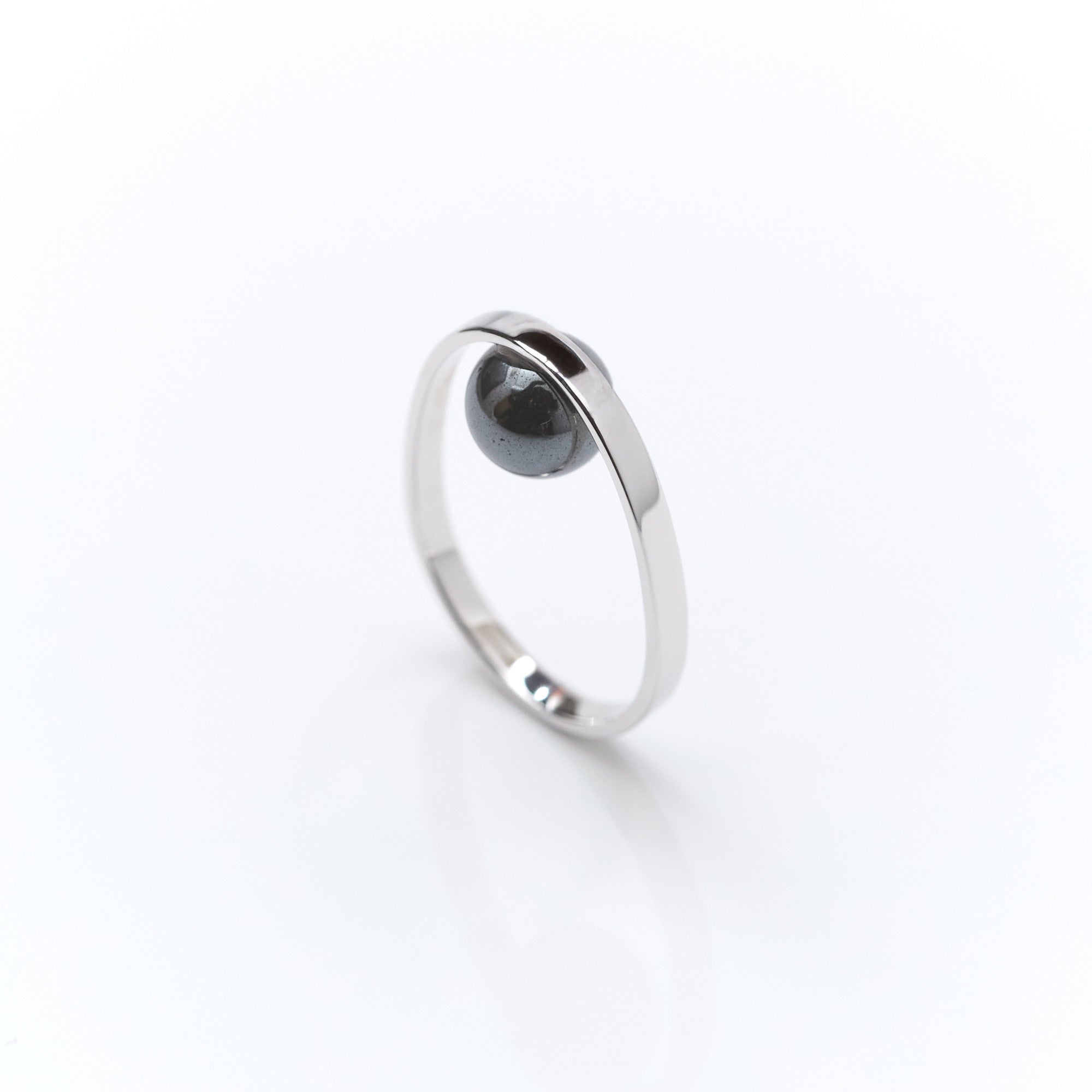 【MADE TO ORDER】EGG RING HEMATITE