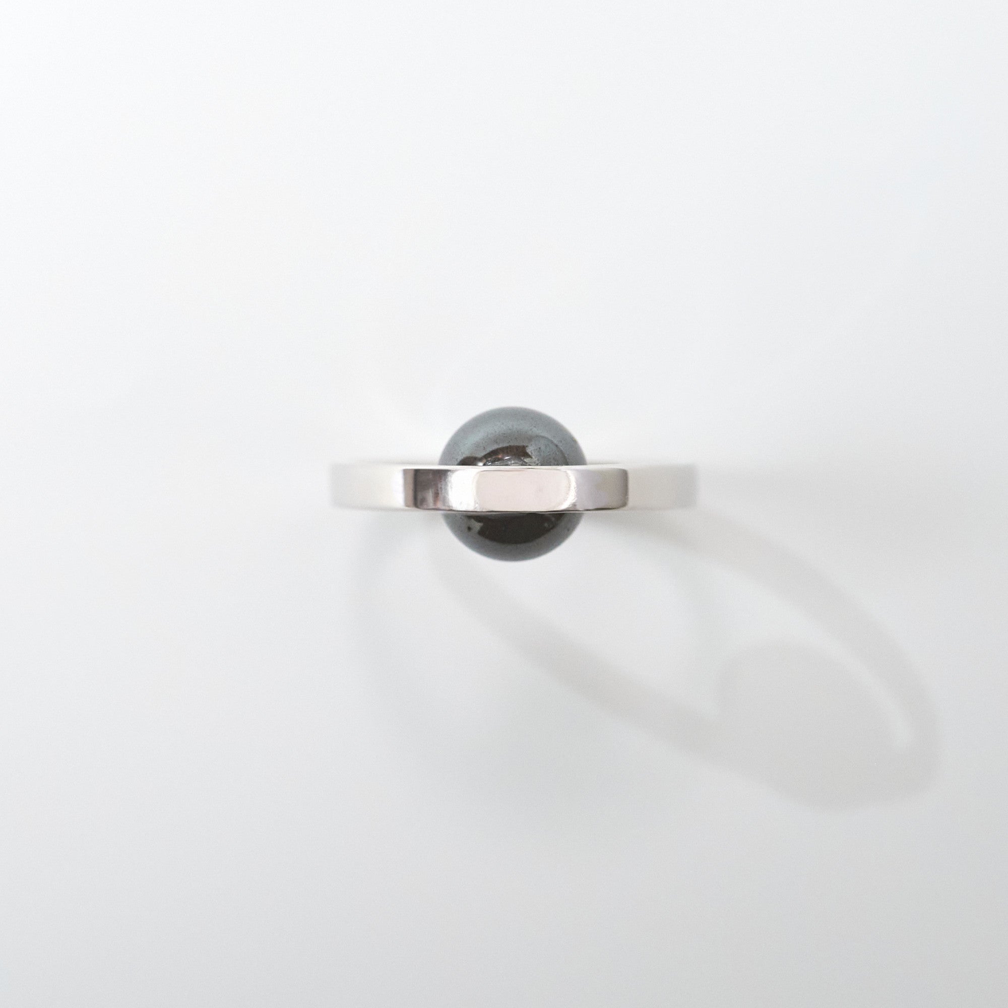 【MADE TO ORDER】EGG RING HEMATITE