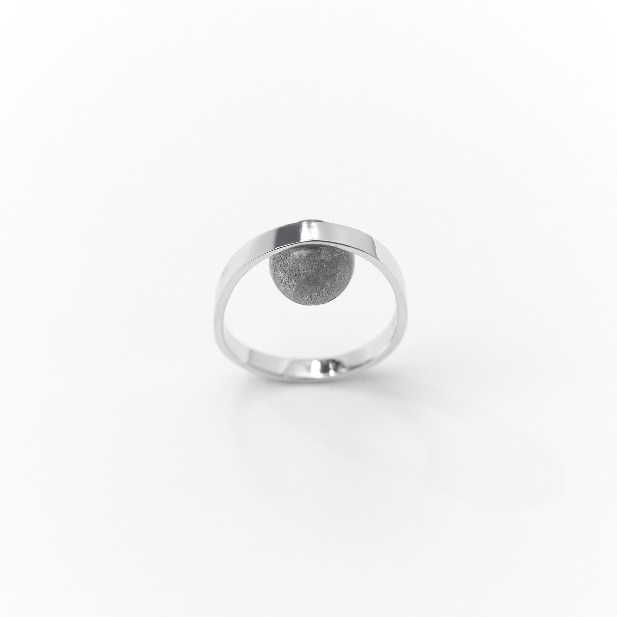 【MADE TO ORDER】EGG RING LABRADORITE