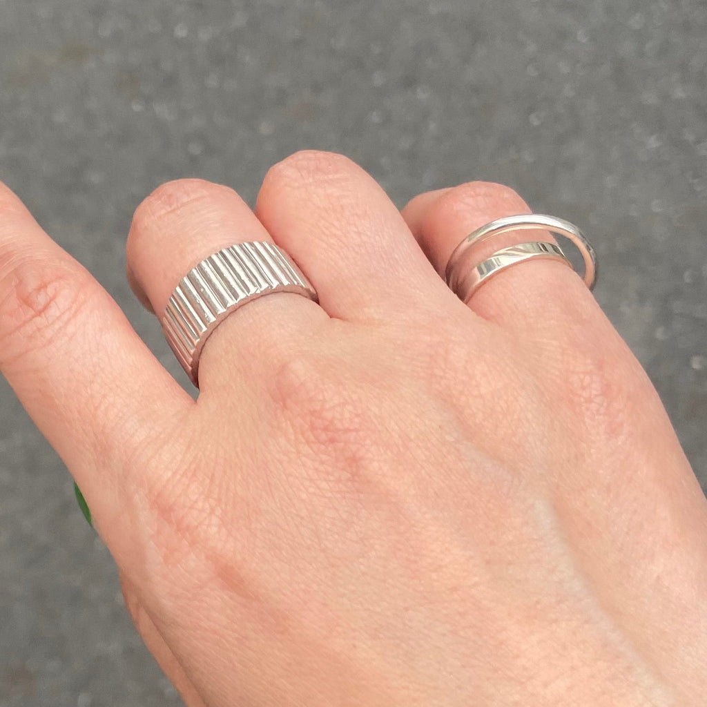 DOUBLE PINKY RING