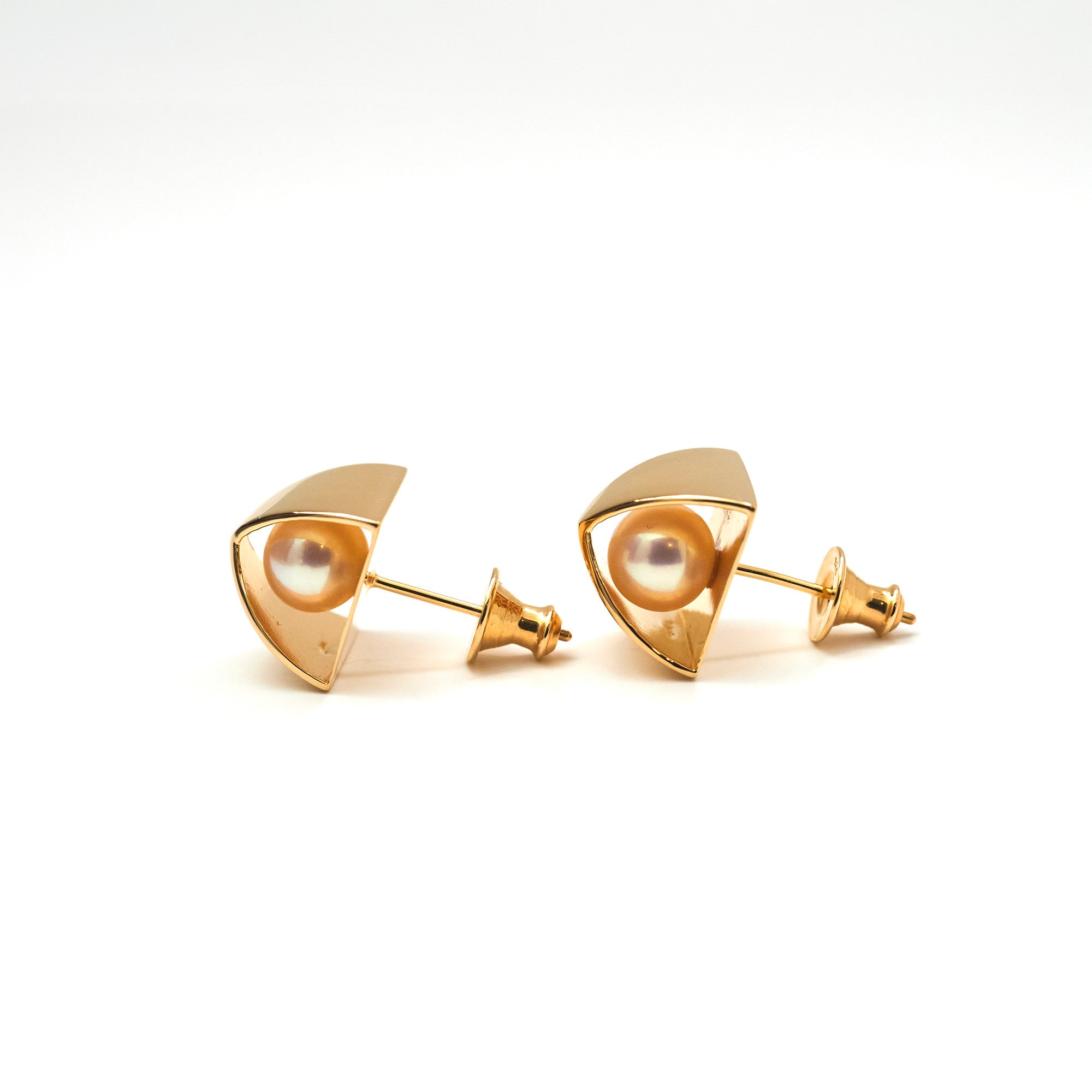 【MADE TO ORDER】PYRAMID PIERCED EARRINGS FWP