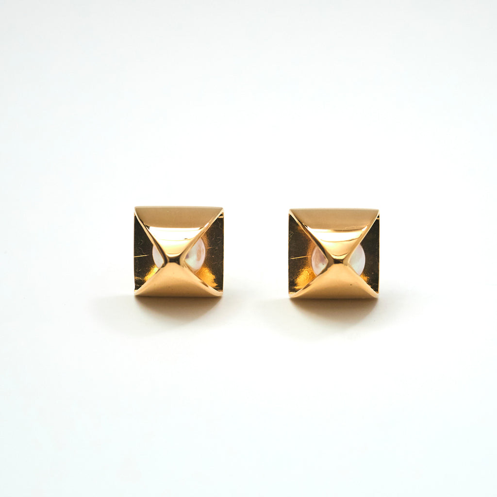 【MADE TO ORDER】PYRAMID PIERCED EARRINGS FWP