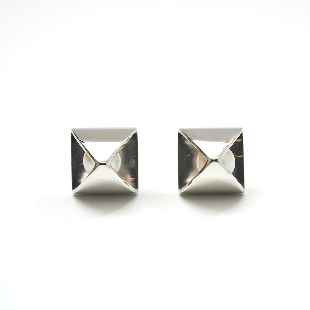 【MADE TO ORDER】PYRAMID PIERCED EARRINGS FWP