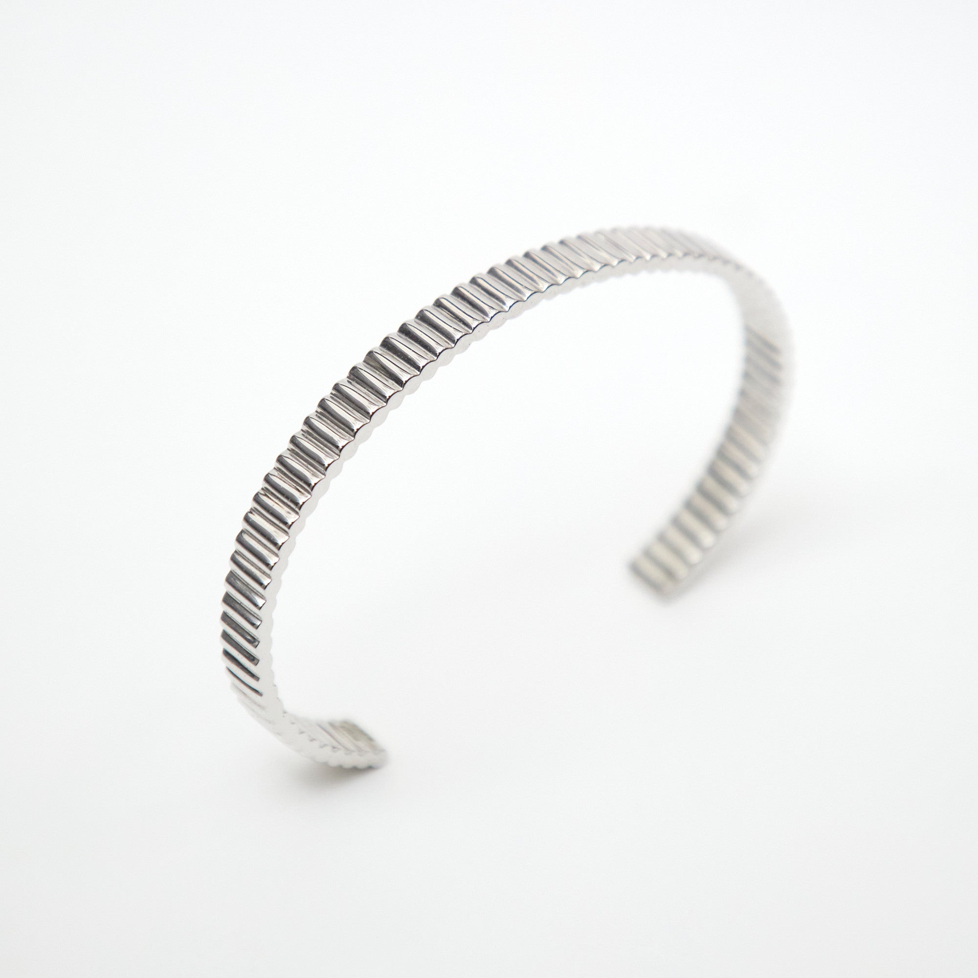 STRIPES BANGLE – SUQUA