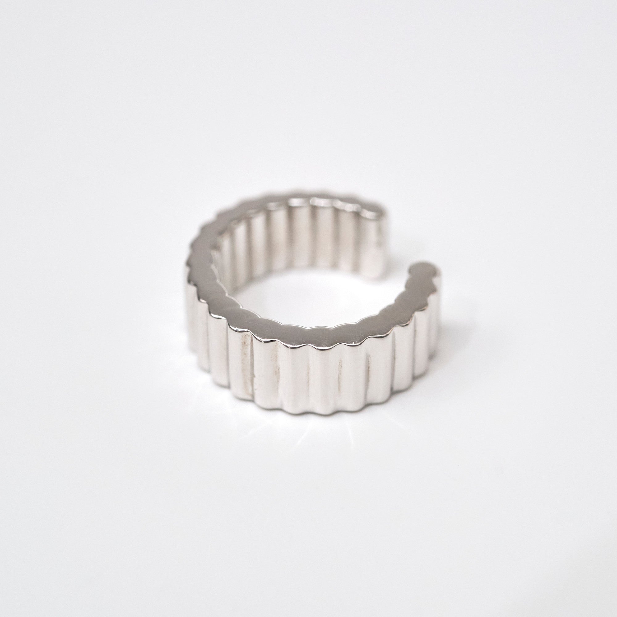 STRIPES EAR CUFF
