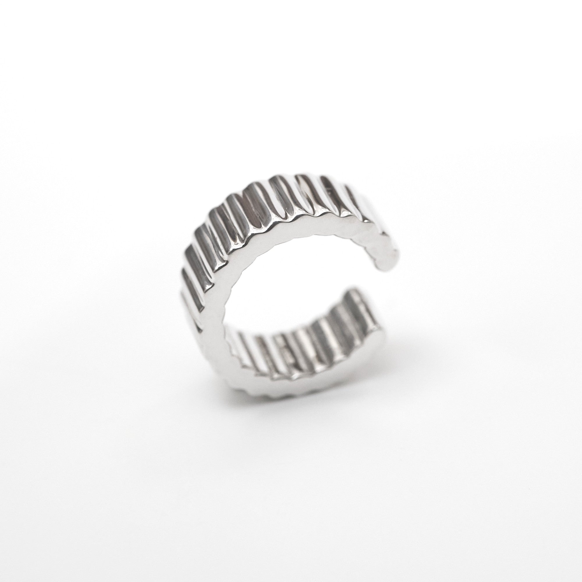 STRIPES EAR CUFF