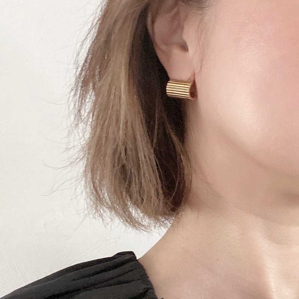 STRIPES PIERCED EARRINGS