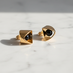 PYRAMID EARRINGS フィード